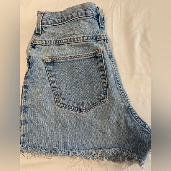 Vintage Wrangler Women's Light Blue Classic Jean Shorts - Picture 12 of 16